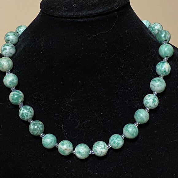 Green White Dyed Agate Necklace, Large Matte Gemstone Beaded Necklace 18" - Picture 2 of 11